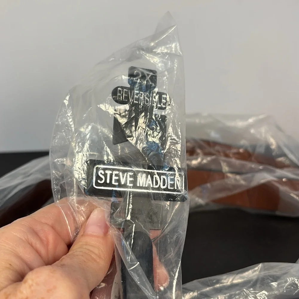 Steve Madden add sleek